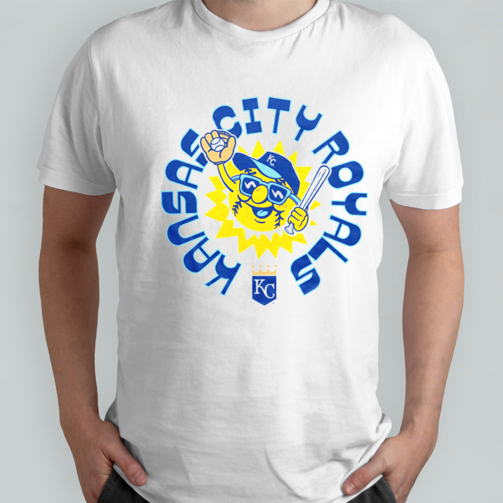 Kc royals bring out the blue T shirts