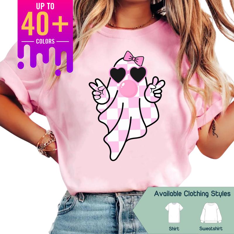 Cute Girly Ghost Blowing Bubble Tee - Retro Checkered Bow Ghost Shirt - Adorable Pink Ghost T-Shirt - Perfect for ‘On Wednesdays We Wear Pink, Gift fo