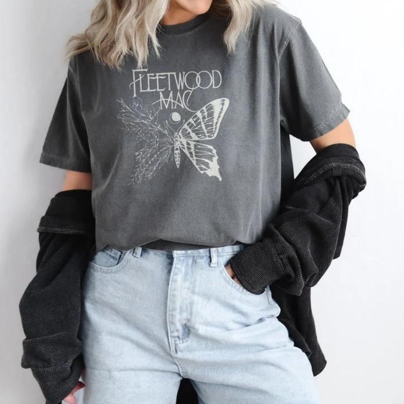 Fleetwood Mac Retro Tee – Perfect for Fans, Music Tour Style, Gift for Woman, Crew Neck, Trending T-shirt