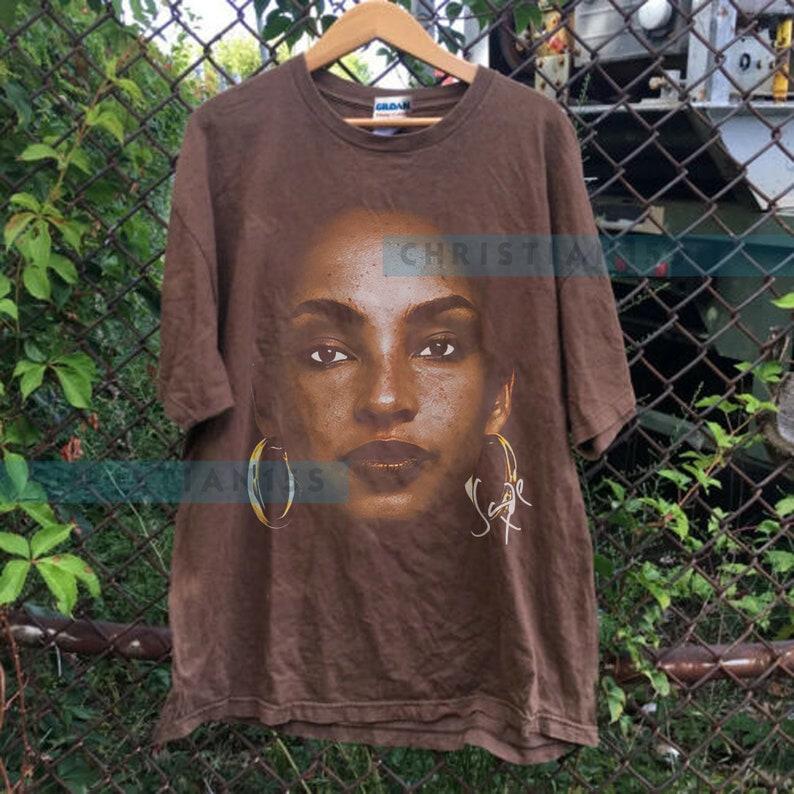 Retro Sade Shirt, Sade Fan Gift Unisex T-shirt, Sade Tour Shirt, Sade World Tour, Sade shirt Gift for men women unisex tshirt - Unisex T-Shirt, Hoo