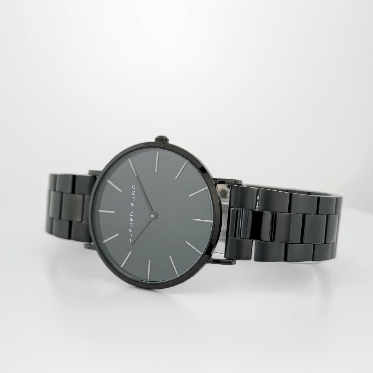 Alfred Sung Metropolitan Date Black Dial & Bracelet Stainless Steel watch