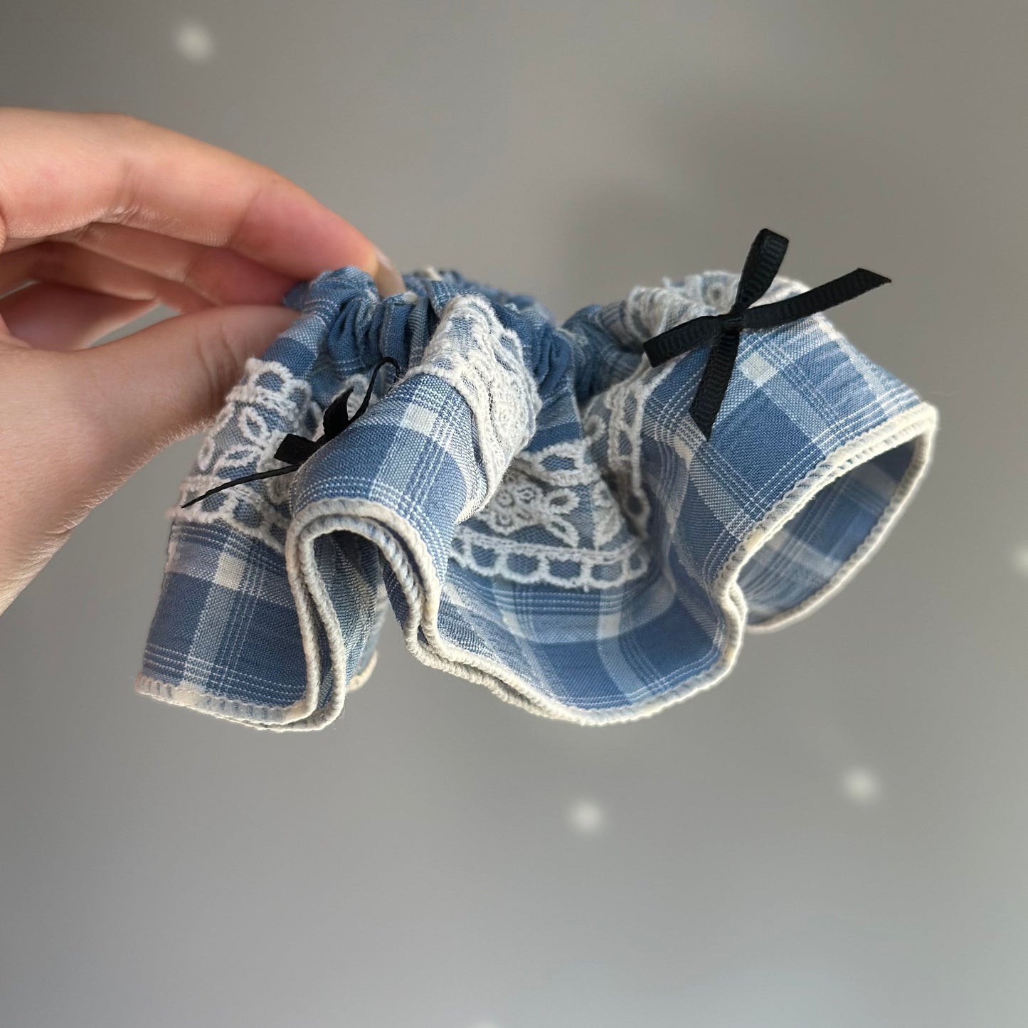 Plaid Bow Scrunchie (2 Colors)