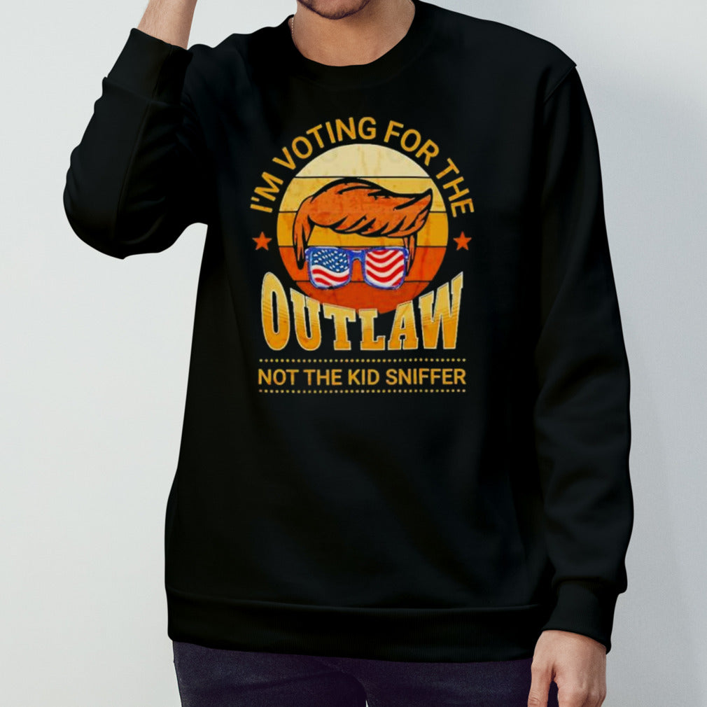 Iâ€™m voting for the outlaw not the kid sniffer â€“ trump 2024 vintage T-Shirt