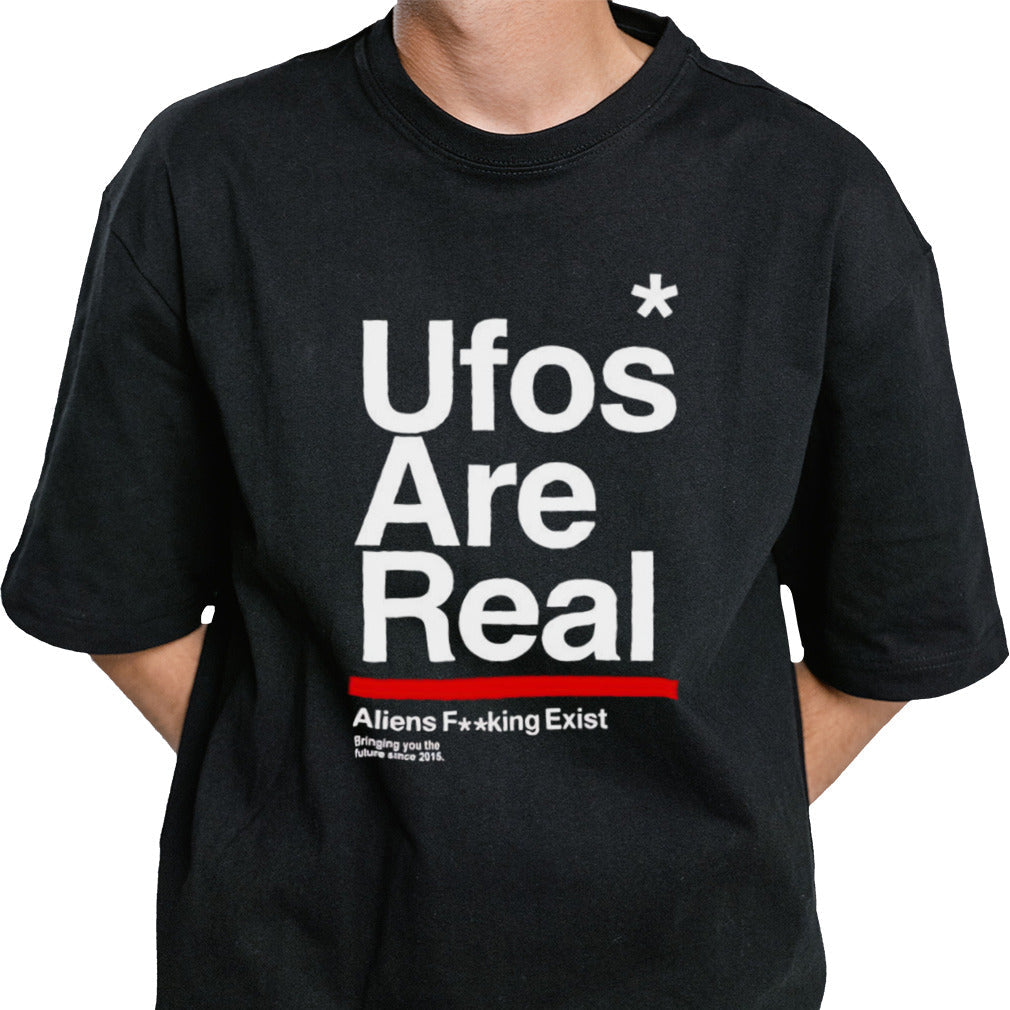 Tom Delonge wearing Ufos are real aliens fucking exist shirt