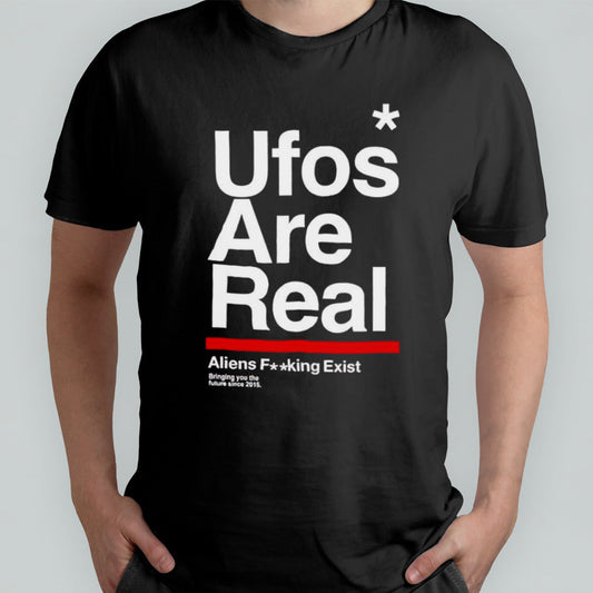 Tom Delonge wearing Ufos are real aliens fucking exist shirt