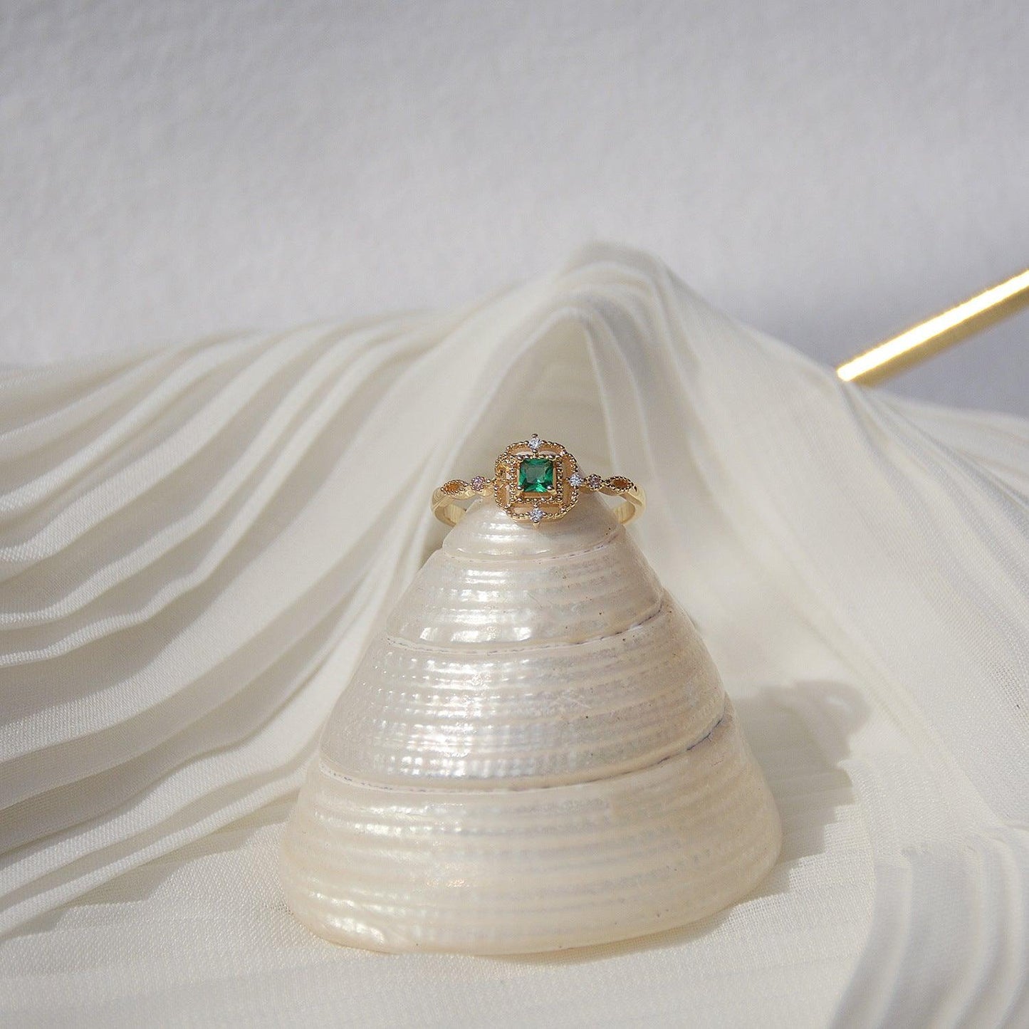 [Sample Sale] Baroque Ring -  Kelly (2 Styles)