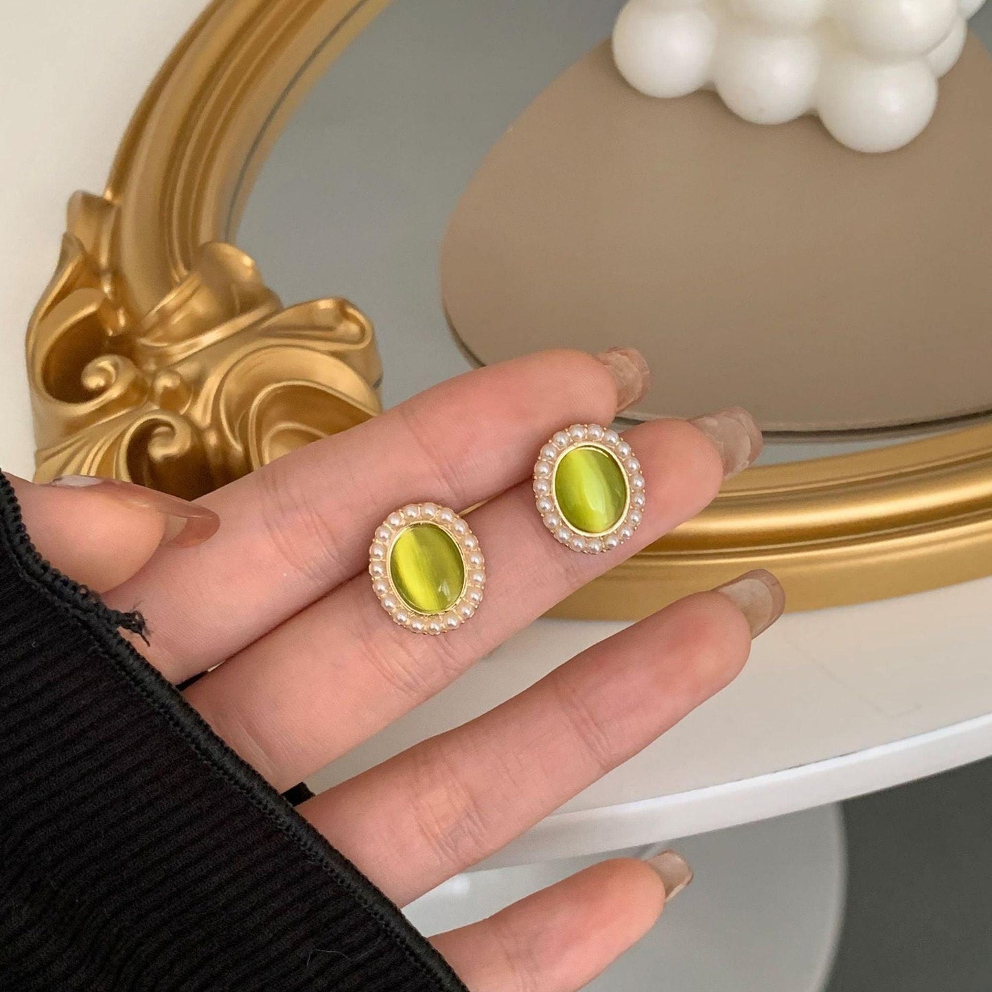 Baroque Stud Earrings - Olivia