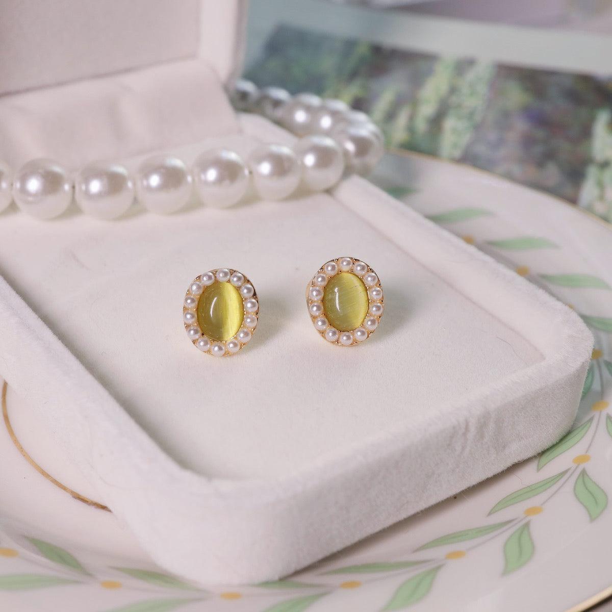 Baroque Stud Earrings - Olivia