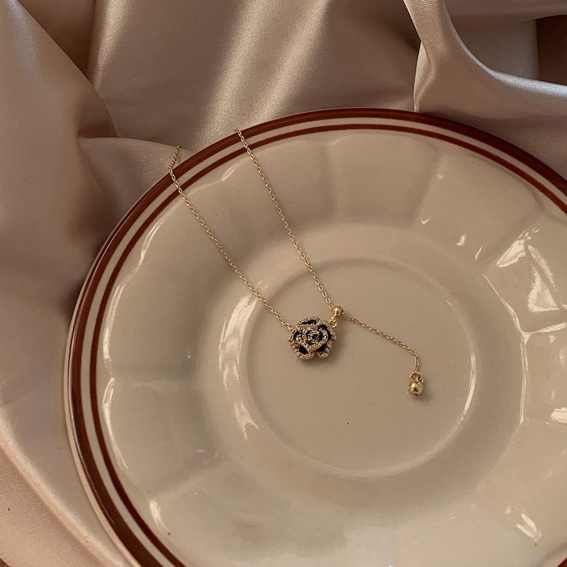 Black Rose Collection