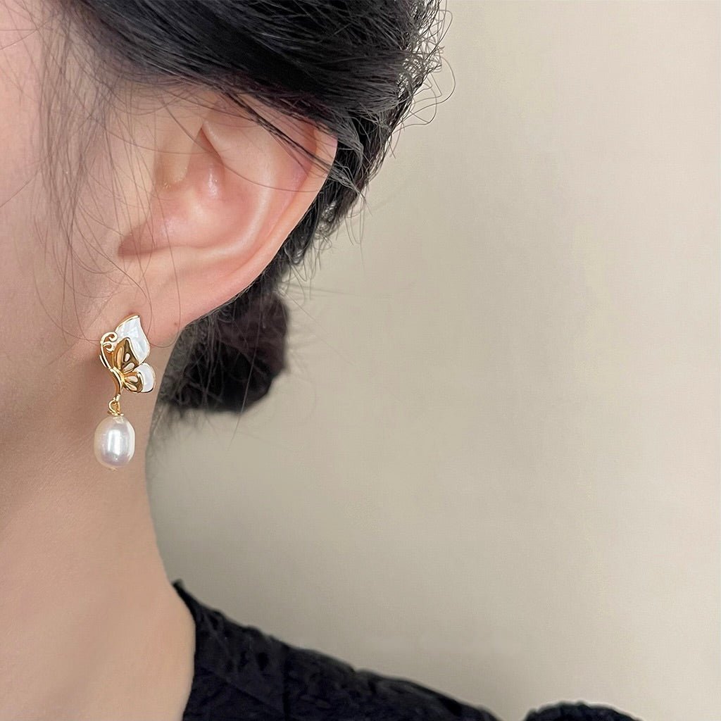 [Sample Sale] Butterfly Earrings - April