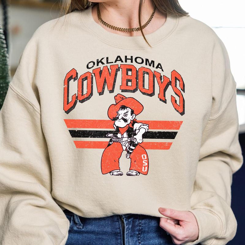 47. Oklahoma State Cowboys Vintage NCAA Sweatshirt, University Team Apparel Gift, Classic Sportswear for Football Fans