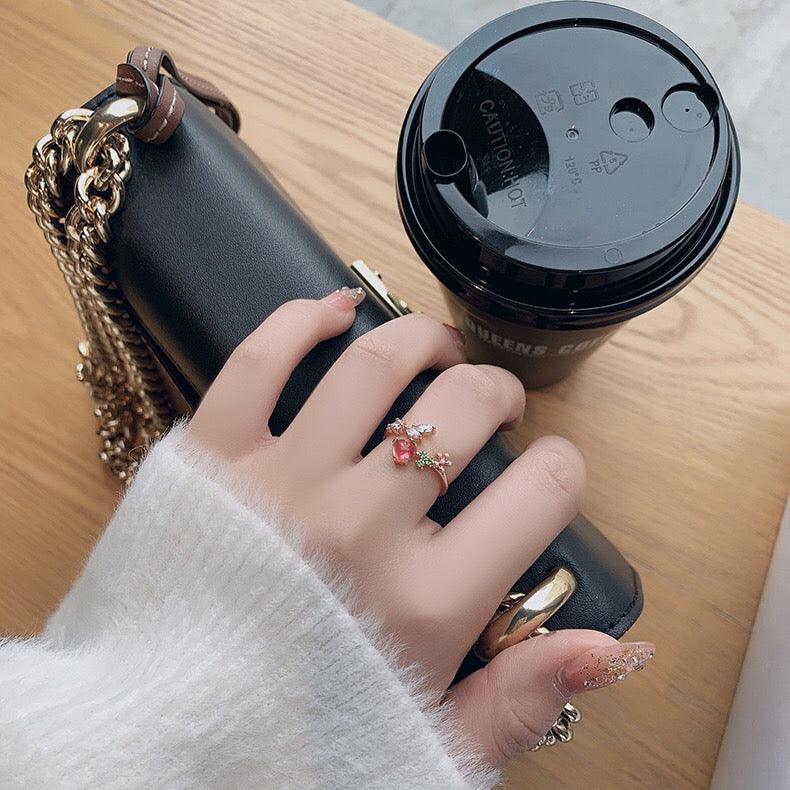 Mia Floral Heart Ring