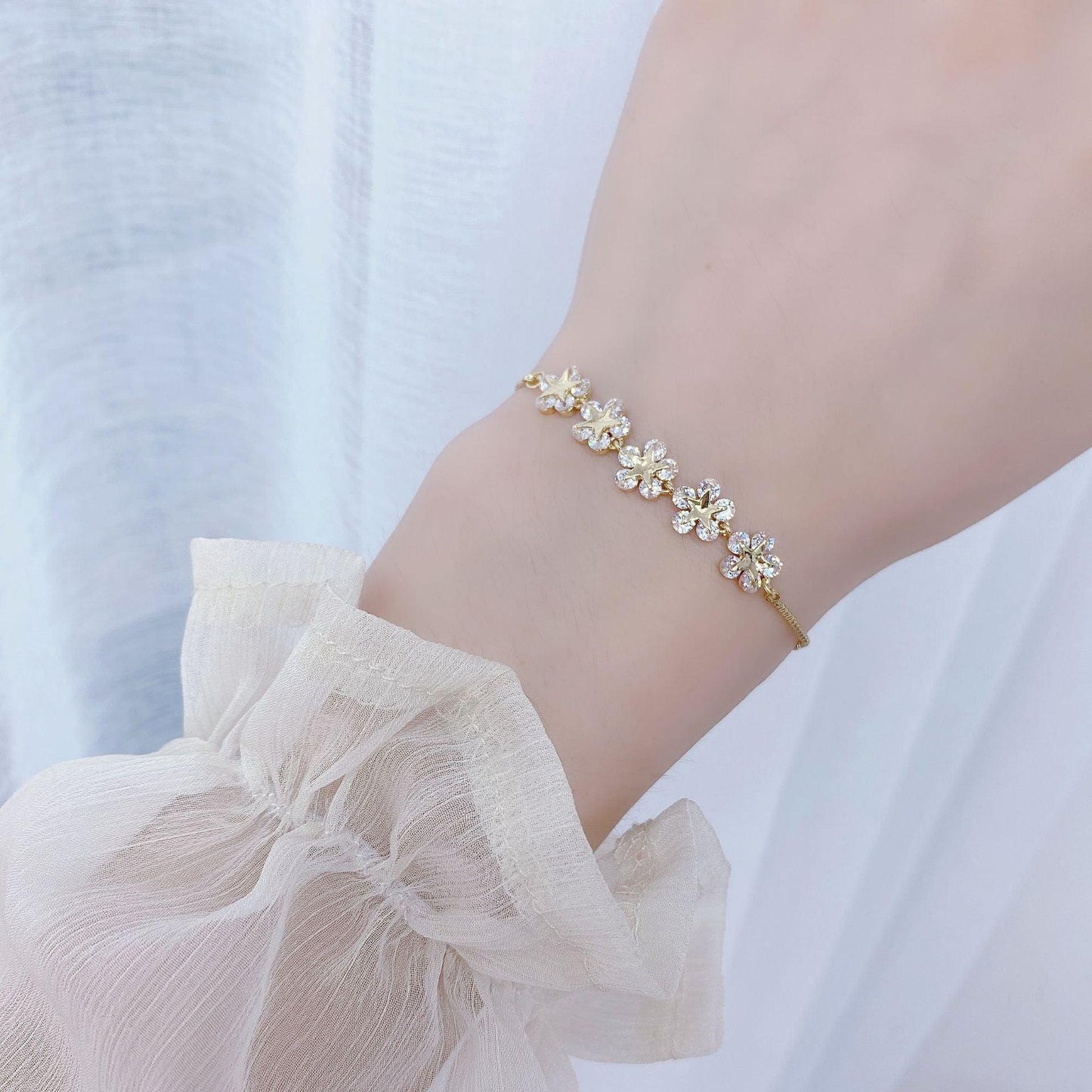 Andrea Flower Bracelet