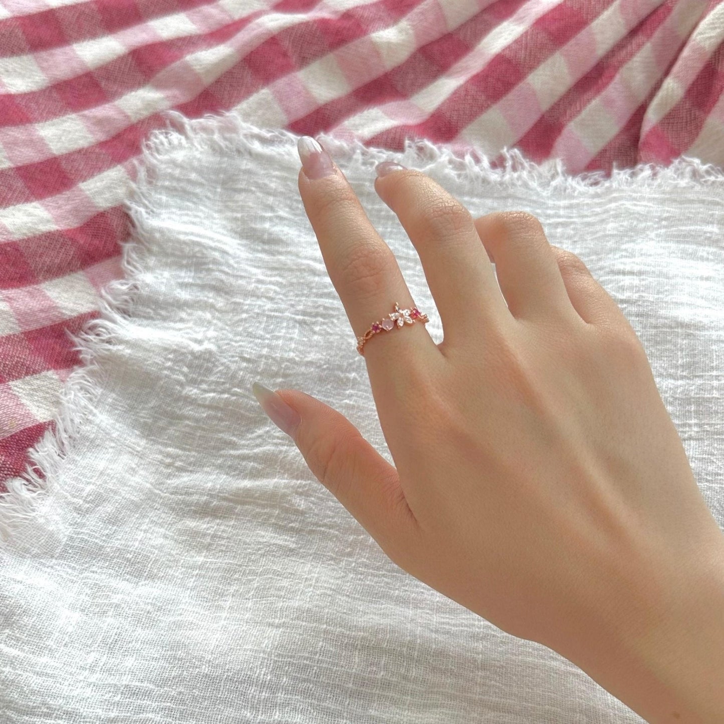 Victoria Flower Ring