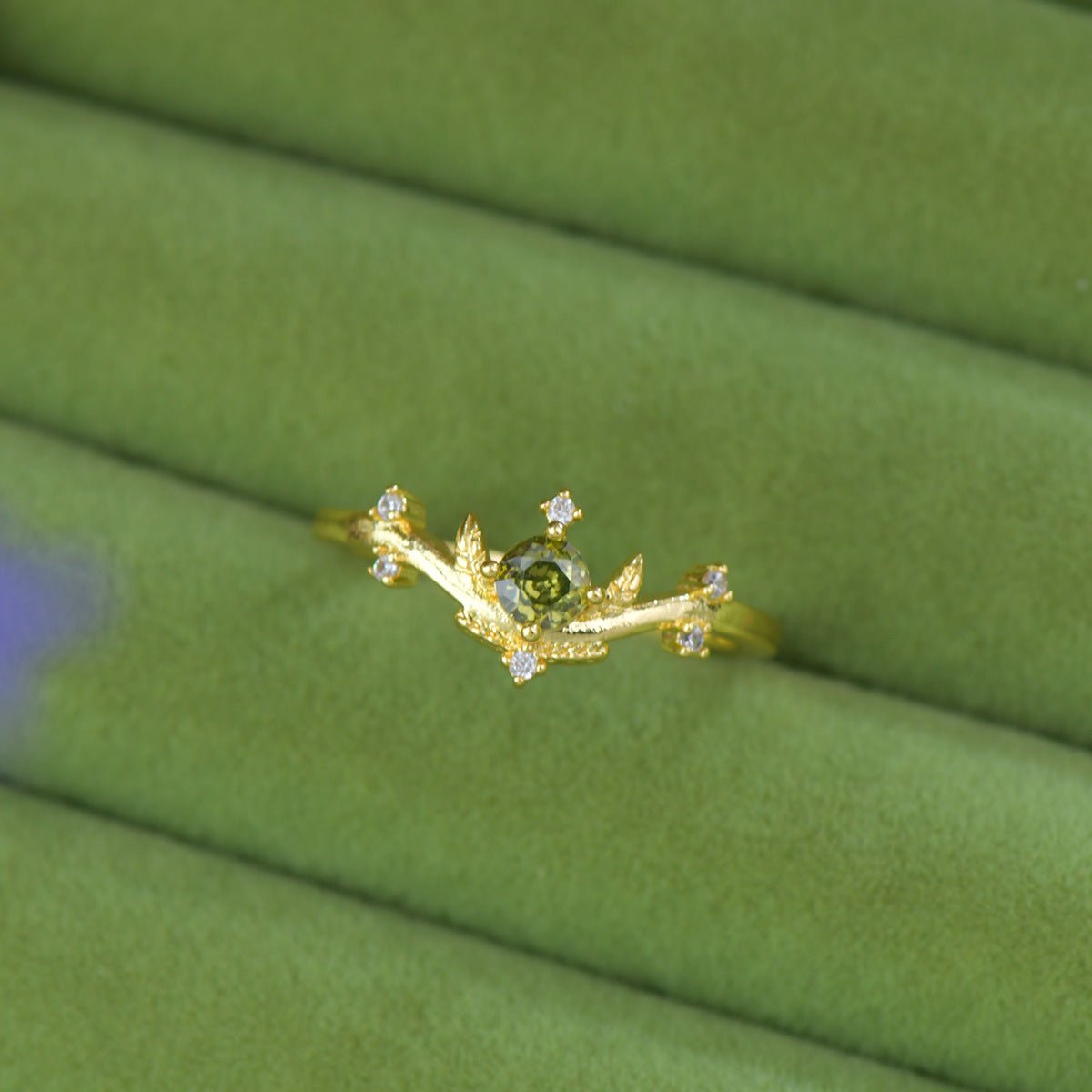 Verde Tiara Ring